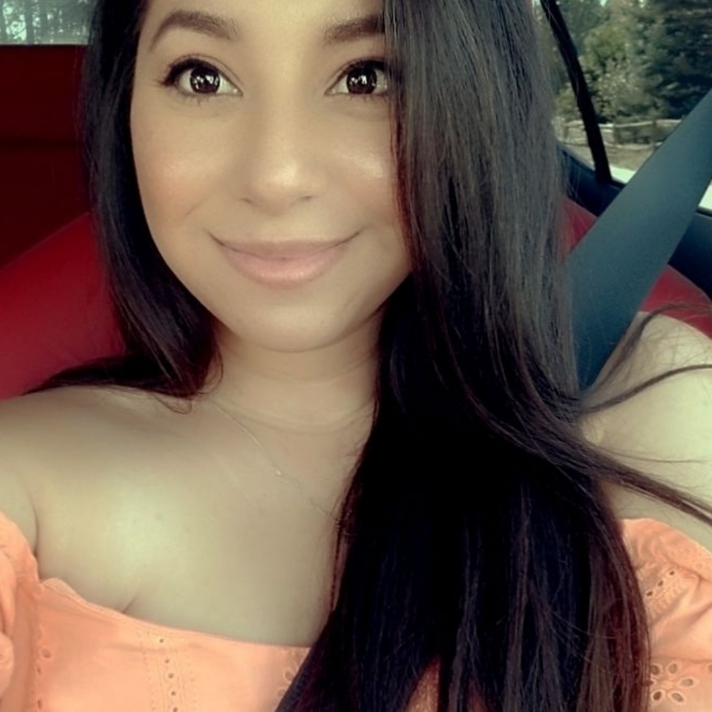 Meet your Posher, Karina